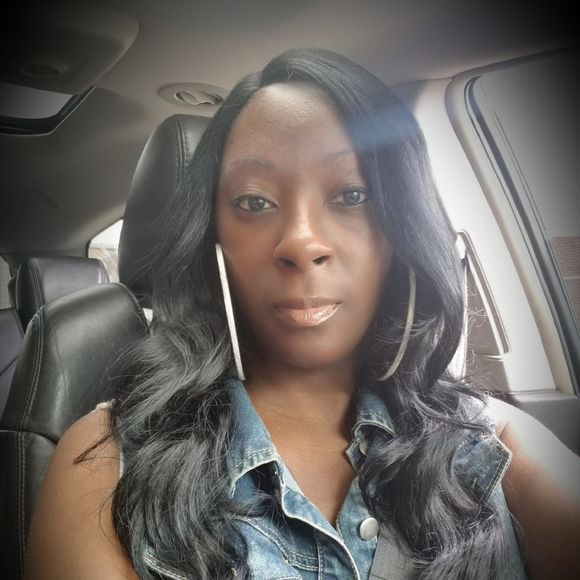 Meet your Posher, Laquia - Picture 1 of 1